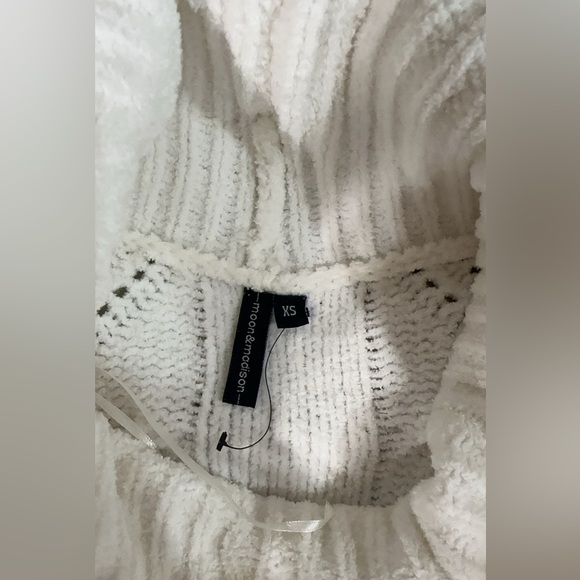 White Sweater - Picture 2 of 2